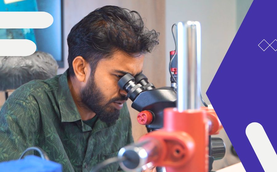 Fixcell Technician Working